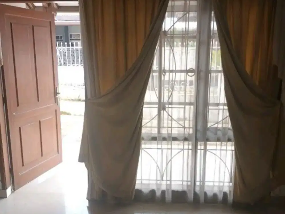 Rumah murah di hook lokasi taman kopo indah 1 Ref.05107