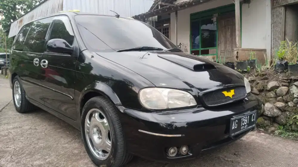 Kia Carnival _ 2001, matic diesel ~ Tulungagung