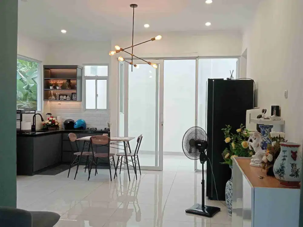 Dijual Rumah Nyaman Siap Huni Furnish di Kopo Permai Bandung