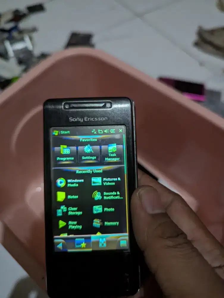 Sony Ericsson X1 bahan