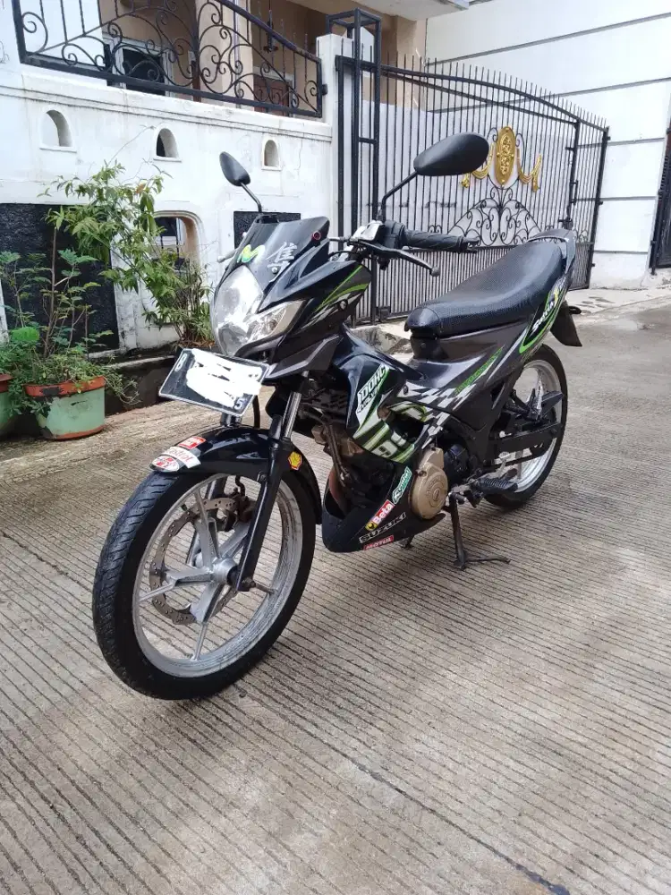 Satria Fu 150 barong THN 2012 Wrn abu2 hitam
