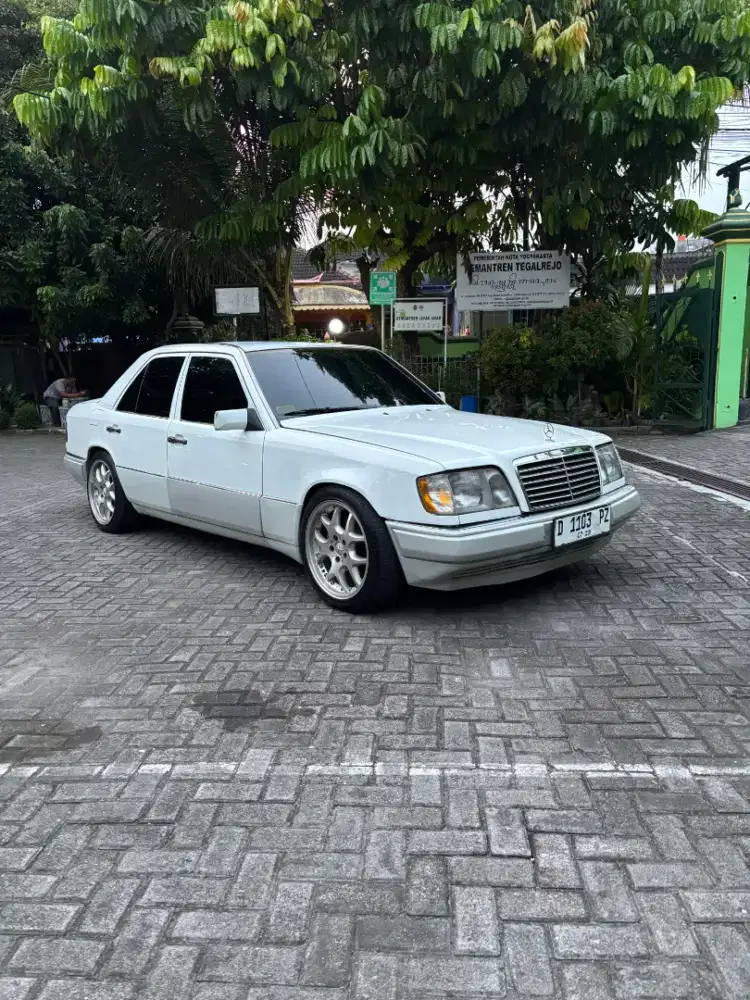 Mercedes-benz E320 1994