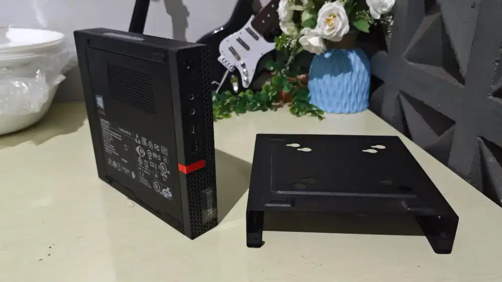 Mini CPU PC lenovo m720q fullset dengan bracket