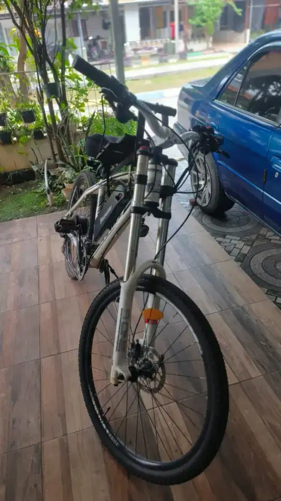 Sepeda Gunung Thril Agent XC 1.0 + motor listrik