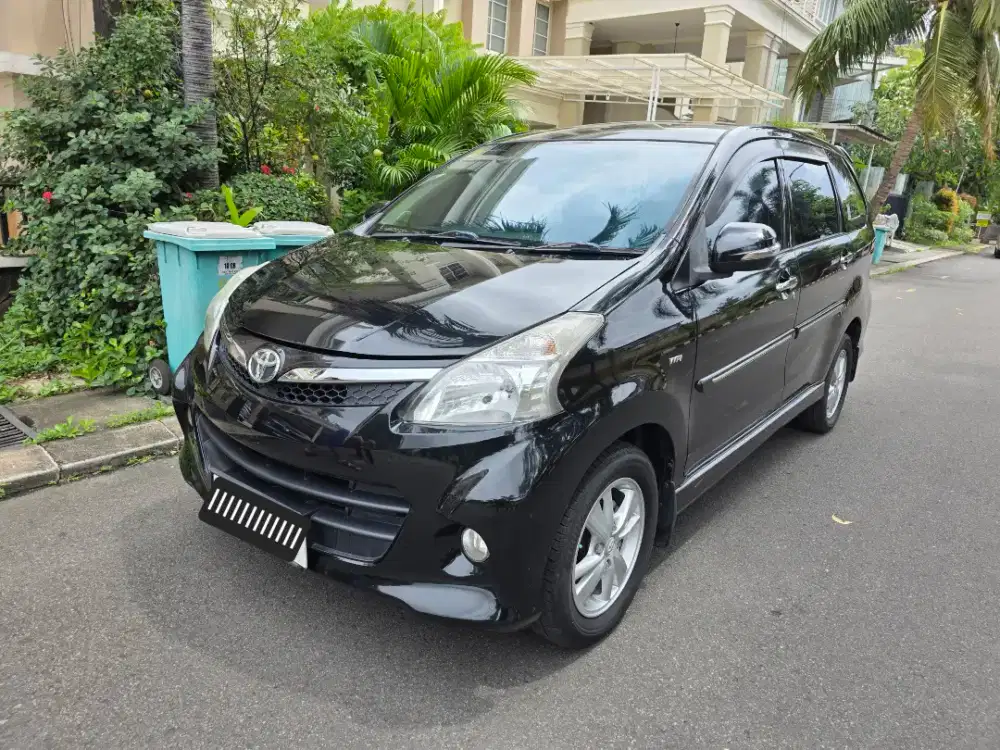 Avanza Veloz 1.5 AT 2014 /3 Tangan pertama good condition
