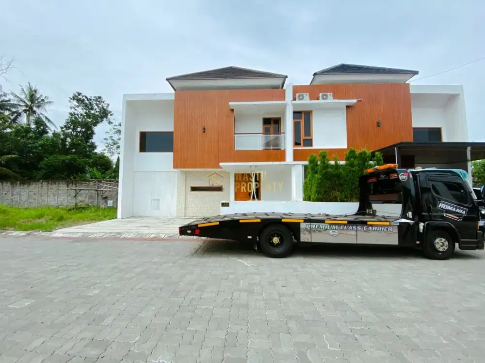 RUMAH MEWAH HARGA MURAH TEPI JALAN RAYA TAJEM