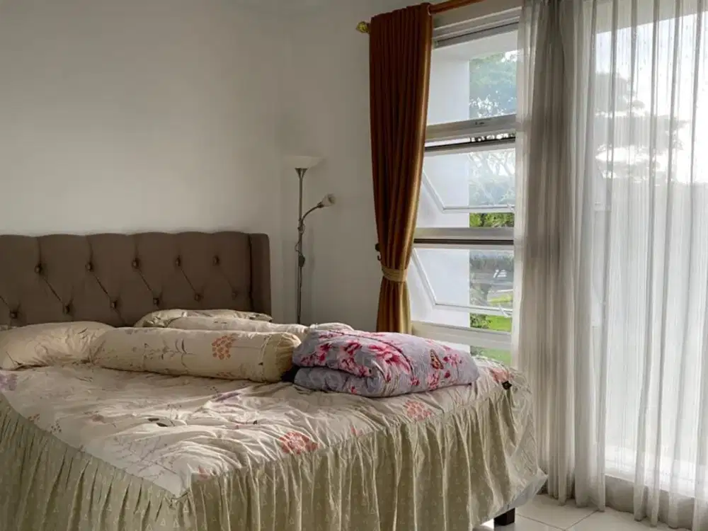 Disewakan Rumah Citrus Garden 2 Lantai, 3+1 Kamar Tidur, Dalam Cluster Full Furnished Grand Wisata Bekasi