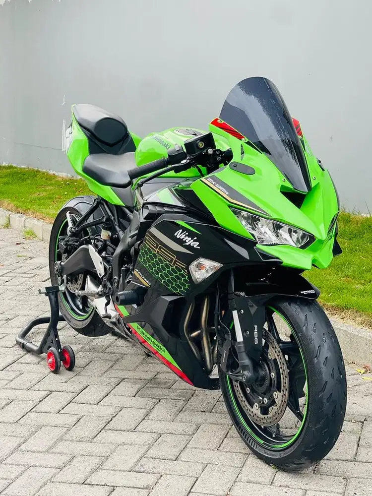 Kawasaki zx25r abs se hijau krt 2021 plat L zx-25r abs zx 25r abs zx25