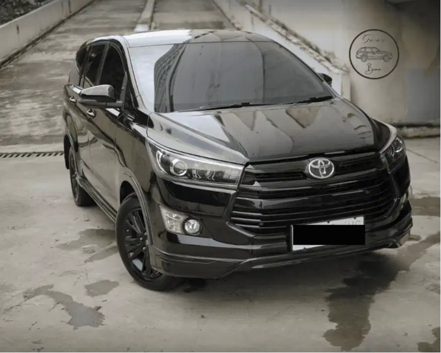 Innova Venturer Diesel 2.4 2020 A/T km 39rb ASLI!