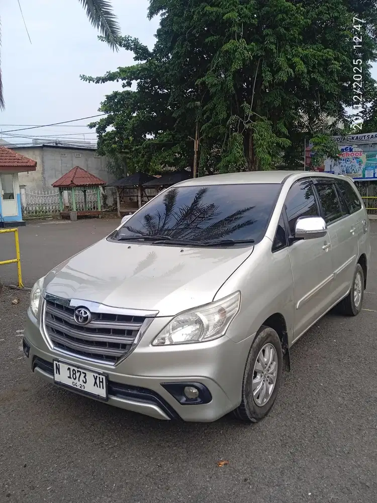 Toyota Kijang Innova 2014 Bensin