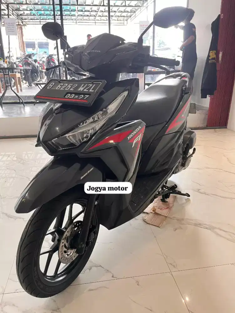 [03] HONDA VARIO 125 ISS 2017