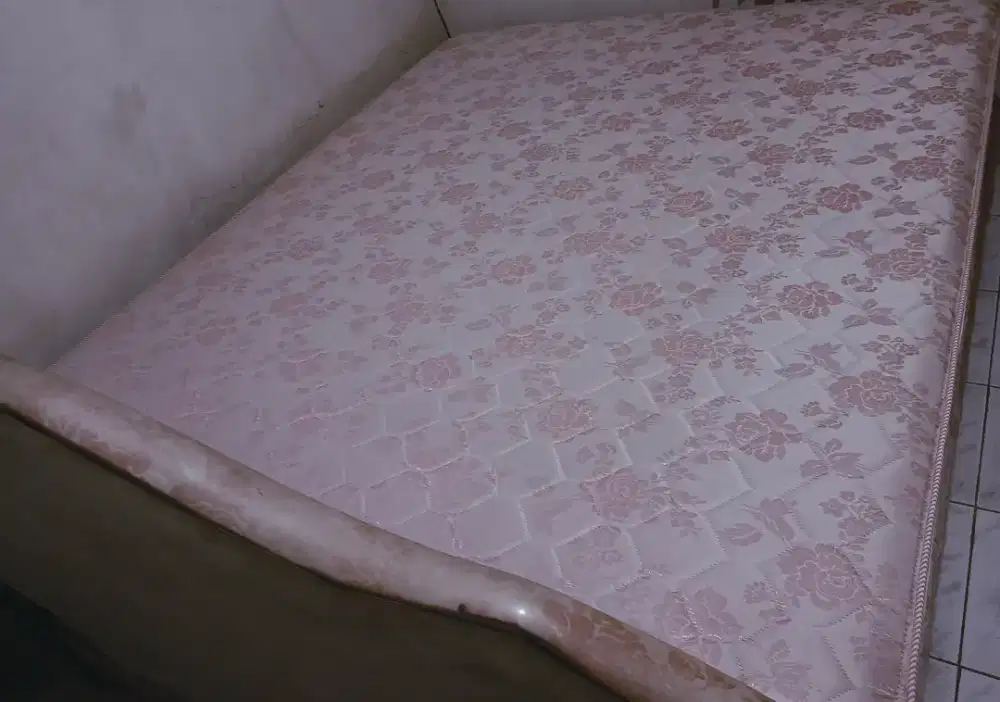 Satu Set Springbed Guhdo