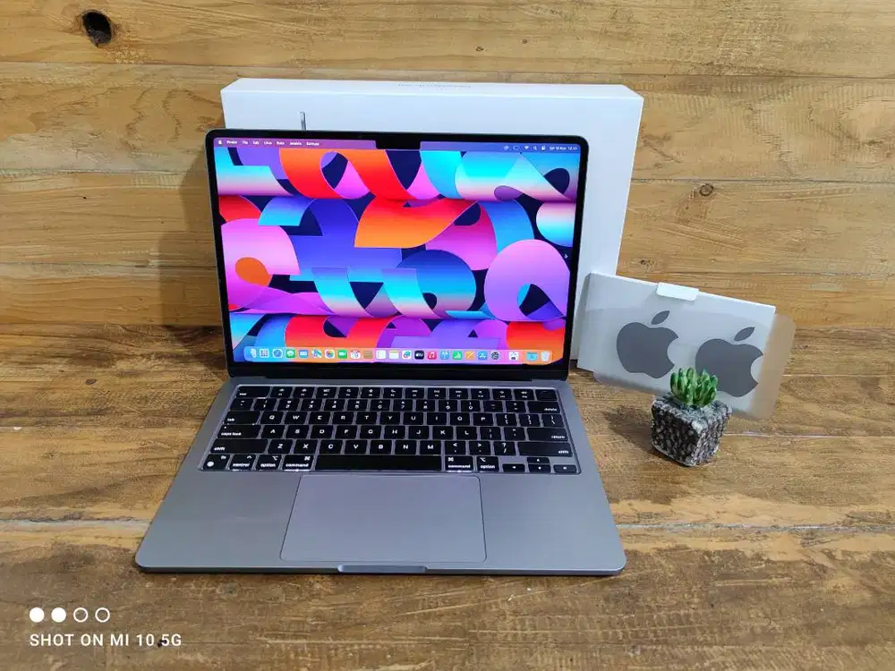 Macbook Air 13 2022 Apple M2 8GB/512GB BH 88% CC 161 NORMAL