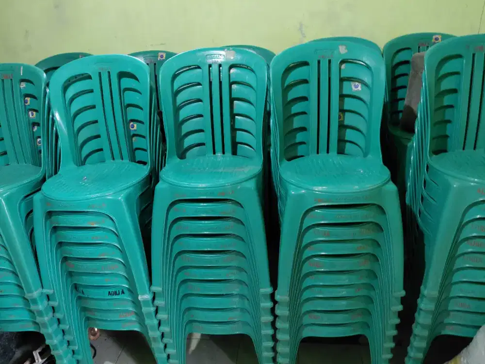 KURSI NAPOLLY ACARA HAJATAN