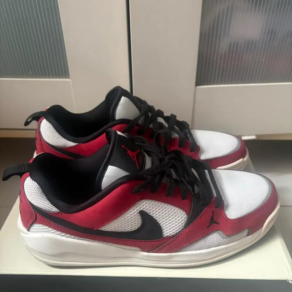 Sepatu Air Jordan CMFT Era