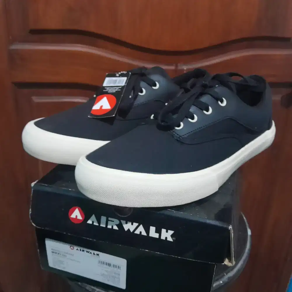 Airwalk Mikki - Original BNIB - Size 41