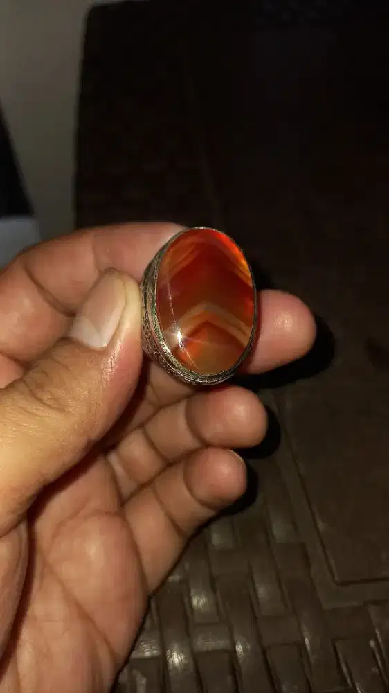 Batu Akik Junjung Derajat