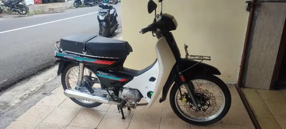 Honda Astrea grand