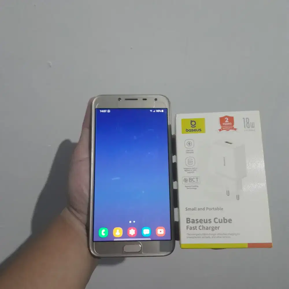 Samsung Galaxy J4 2/32 - Free Charger Baseus 18W