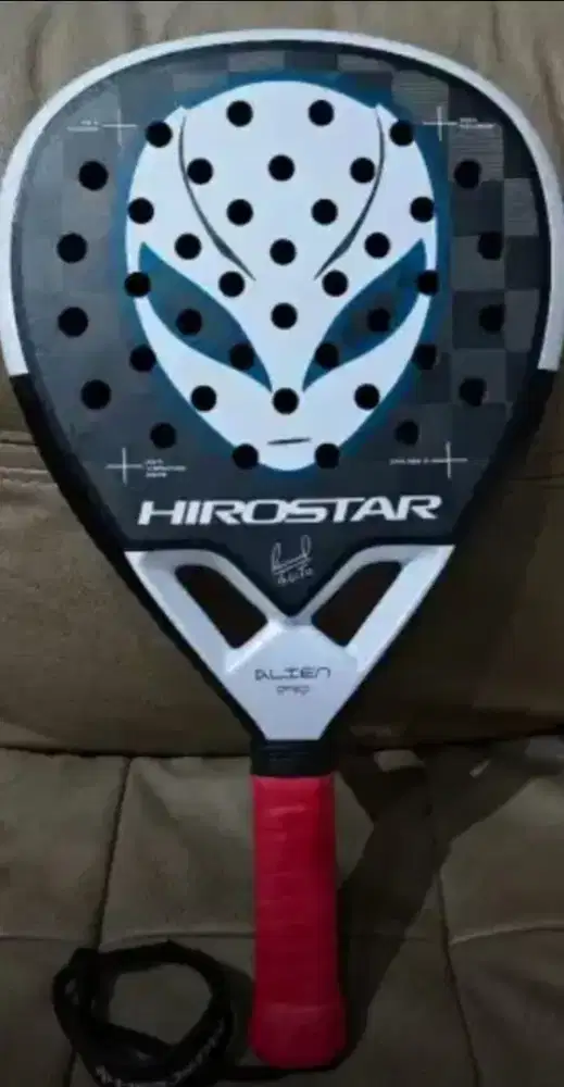 HIROSTAR Raket Padel ALIEN PRO 2025 BY
TOLITO AGUIRRE ORIGINAL likenew