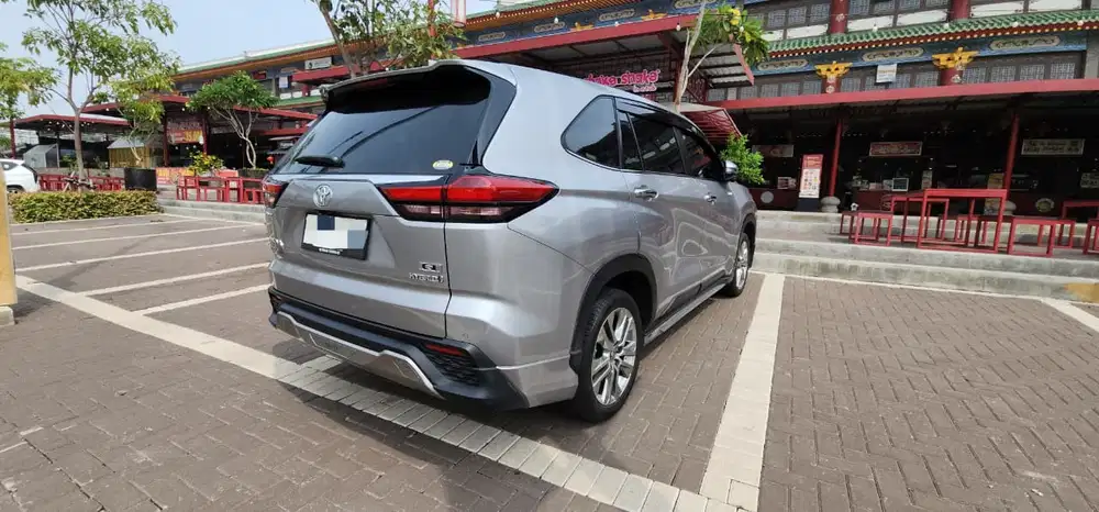 Toyota Kijang Innova 2023 Bensin