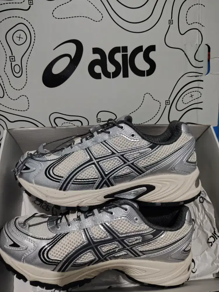 Sepatu asics GEL KAHANA TR V4 / SILVER