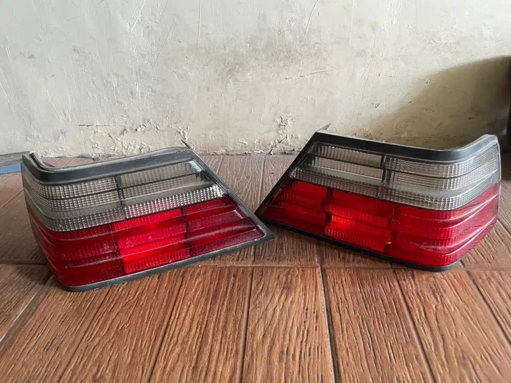Stoplamp mika mercedes benz W124