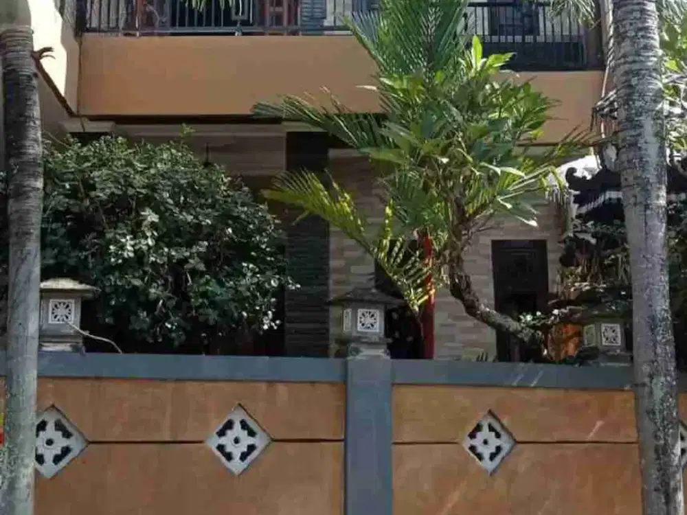 DIJUAL RUMAH LANTAI 2 LOKASI KEBOIWA JALAN GUNUNG SARI