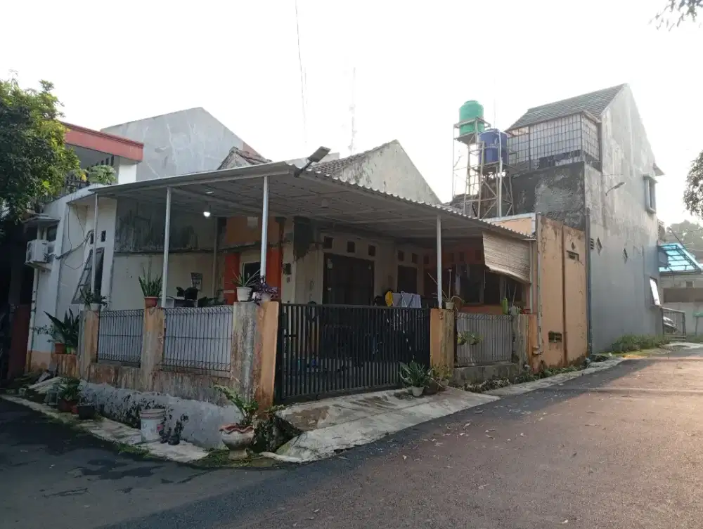 Tanpa Perantara Rumah di jual,Rumah Dijual.Depan Alfa Midi Bambu Apus