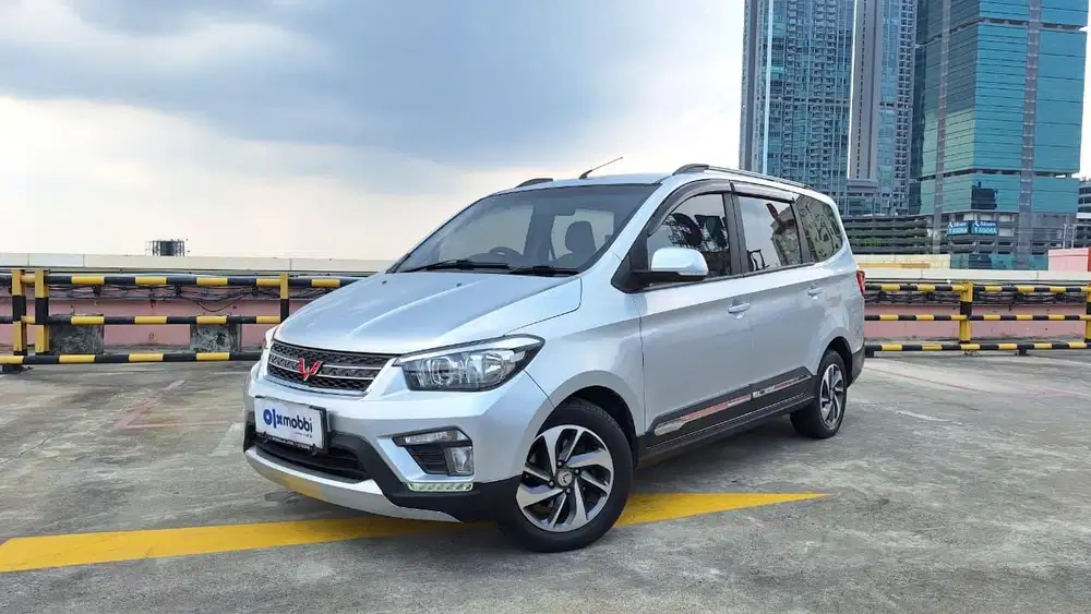 Pajak Panjang - Wuling Confero S 1.5 C Bensin-MT 2017