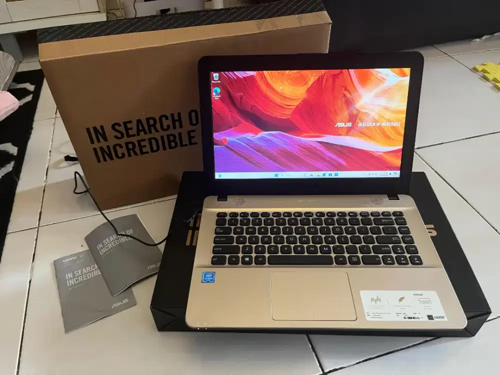 Laptop Asus X441M like new