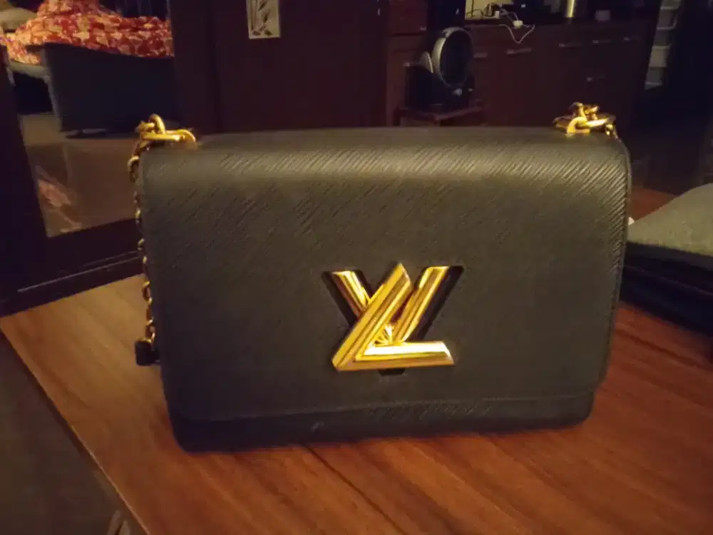 Dijual Tas LV Twist MM Original