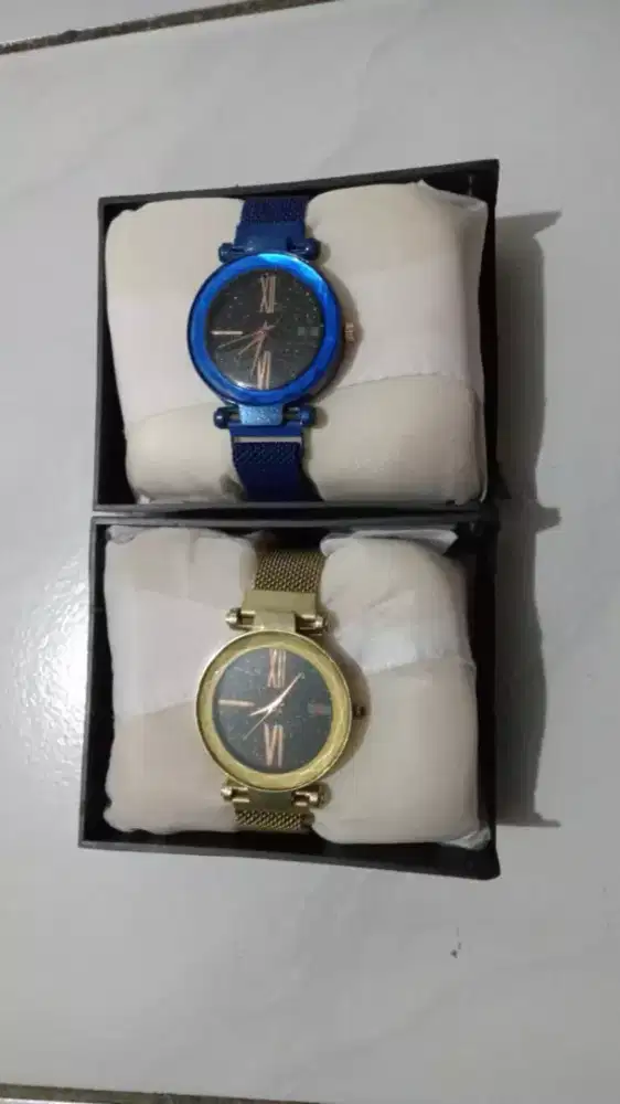 Jam tangan wanita