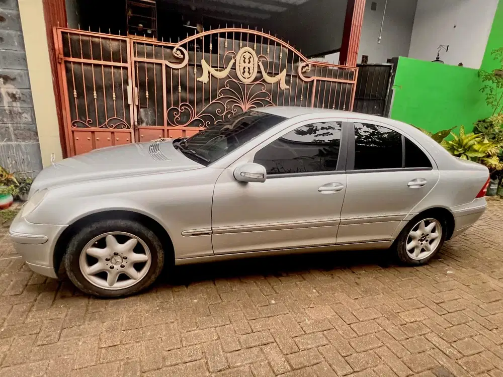 Mercedes-Benz C180 Kompressor 2003 Bensin