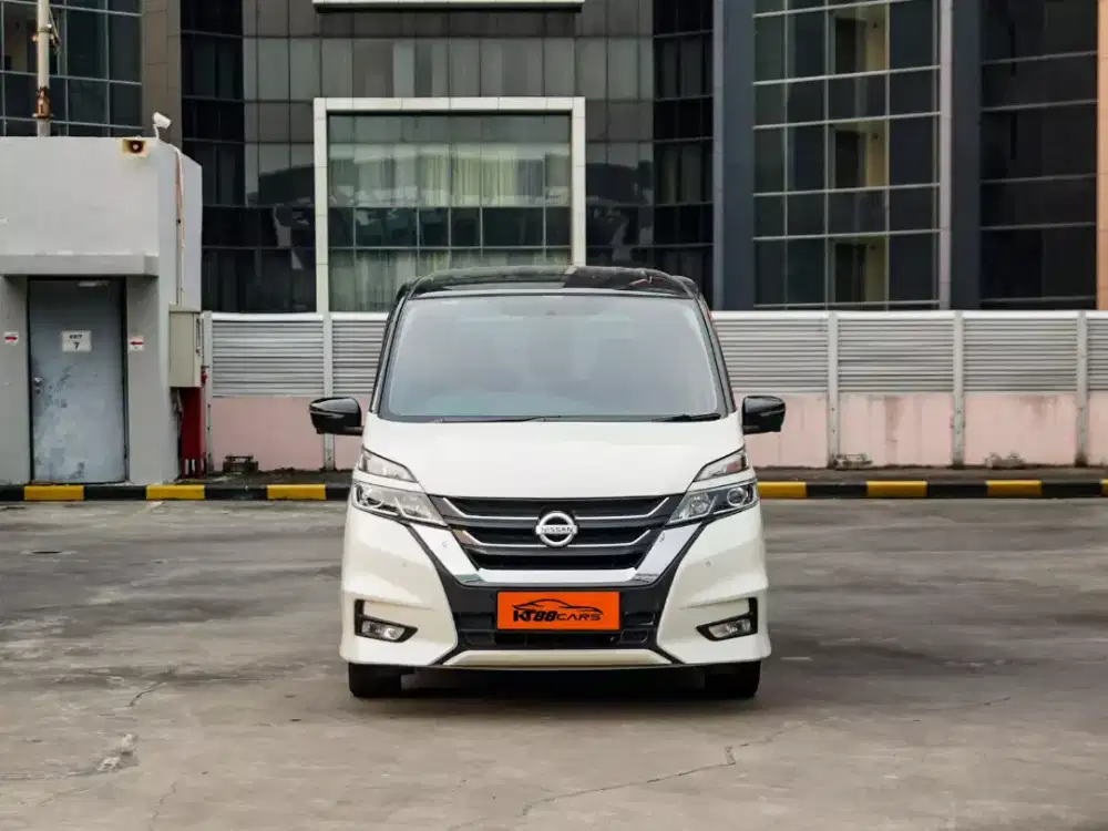 Nissan Serena HWS Two Tone Matic- Camera 360 - Very Good Condition !!!