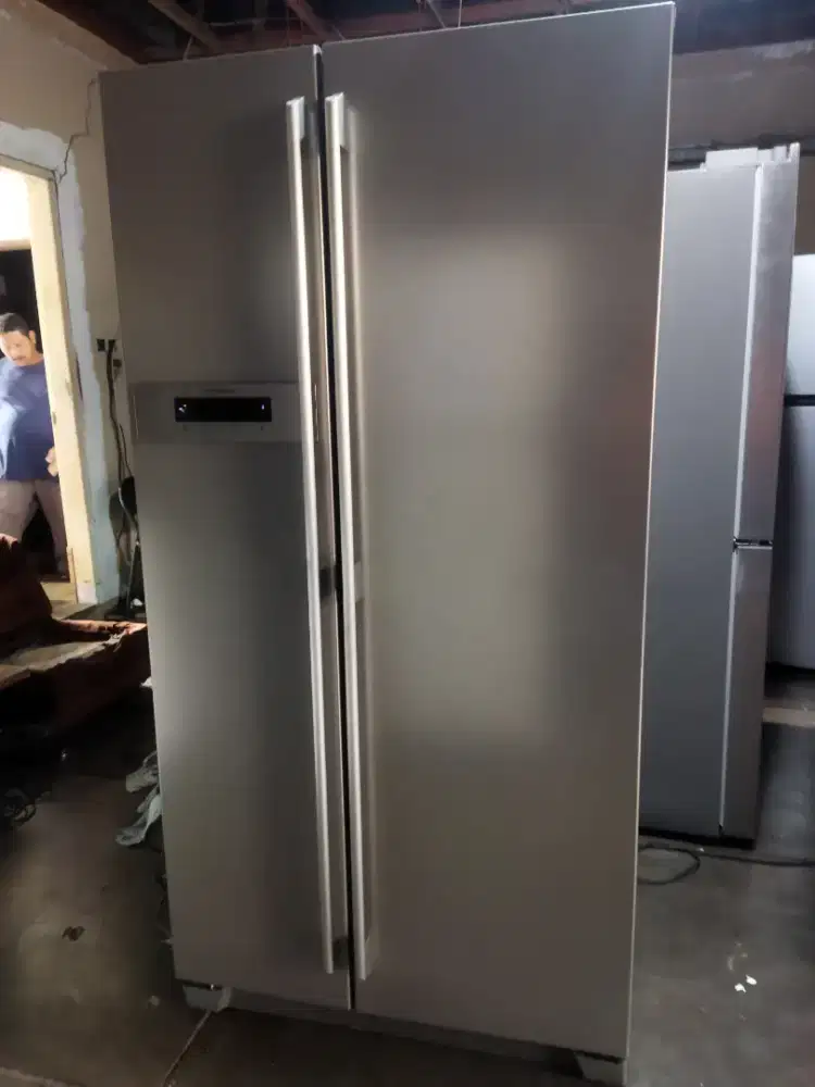 Kulkas Elextrolux Side By Side Silver Mulus