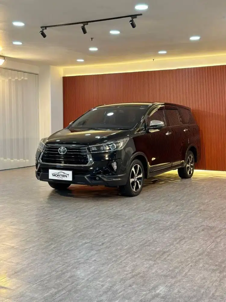 Toyota Innova Venturer 2.4 Diesel AT Tahun 2022