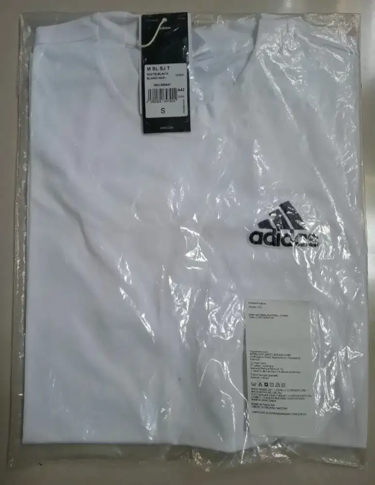 Baju Adidas Lifestyle Essentials Size S Original 100%