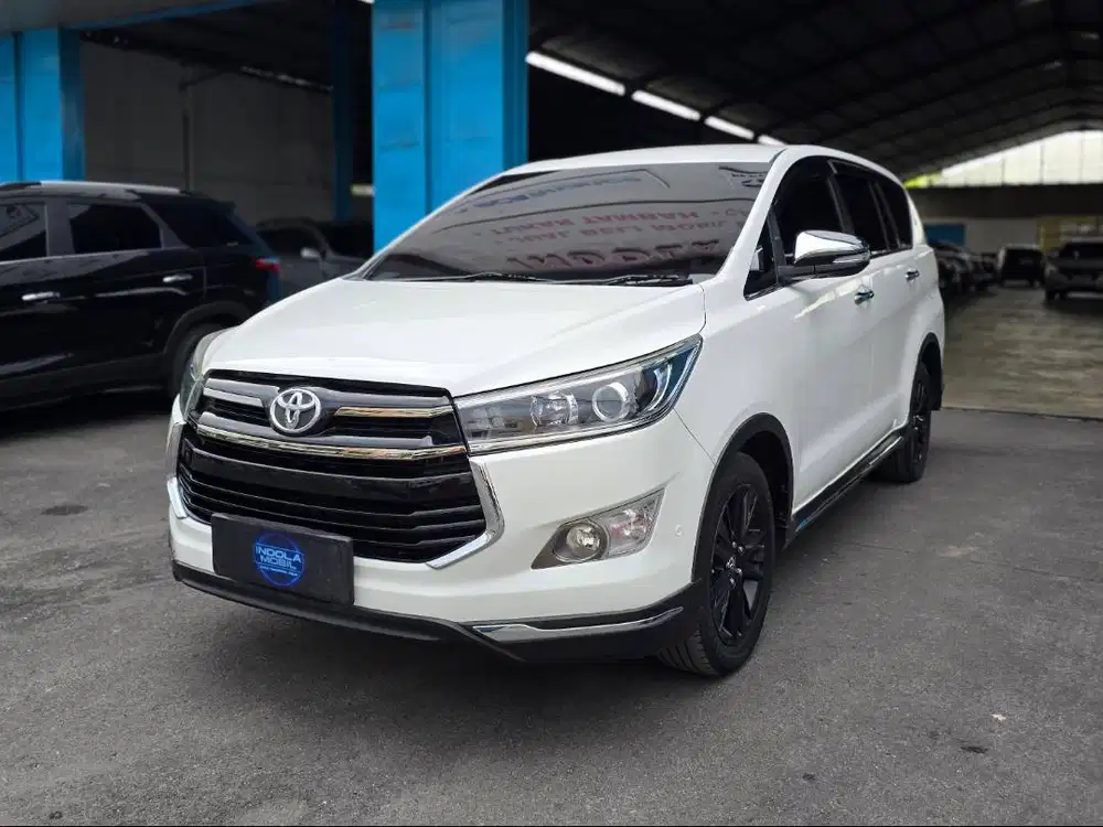 (TDP 65 JT) Toyota Innova 2.4 VENTURER Diesel AT Matic 2017 / Fortuner