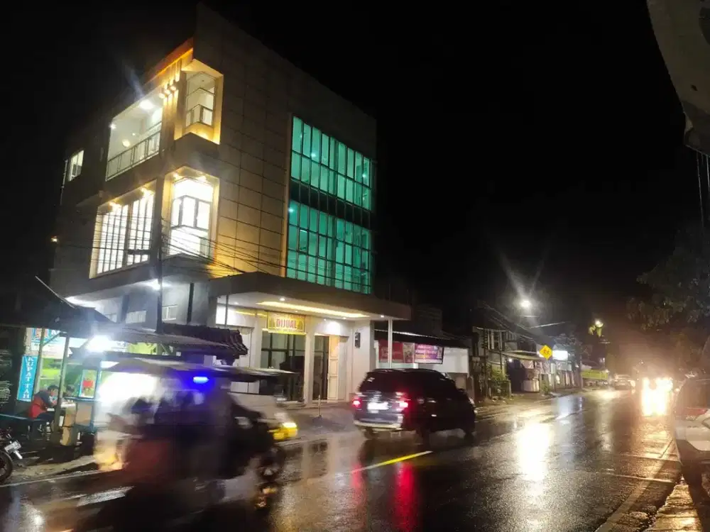 Dijual Gedung Strategis Buat Kantor