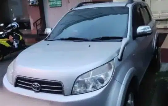 Toyota Rush 2009 Bensin