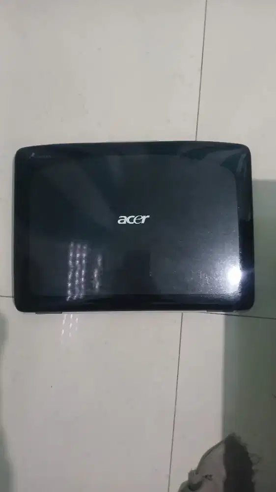 Laptop acer aspire4720 masih nyala.