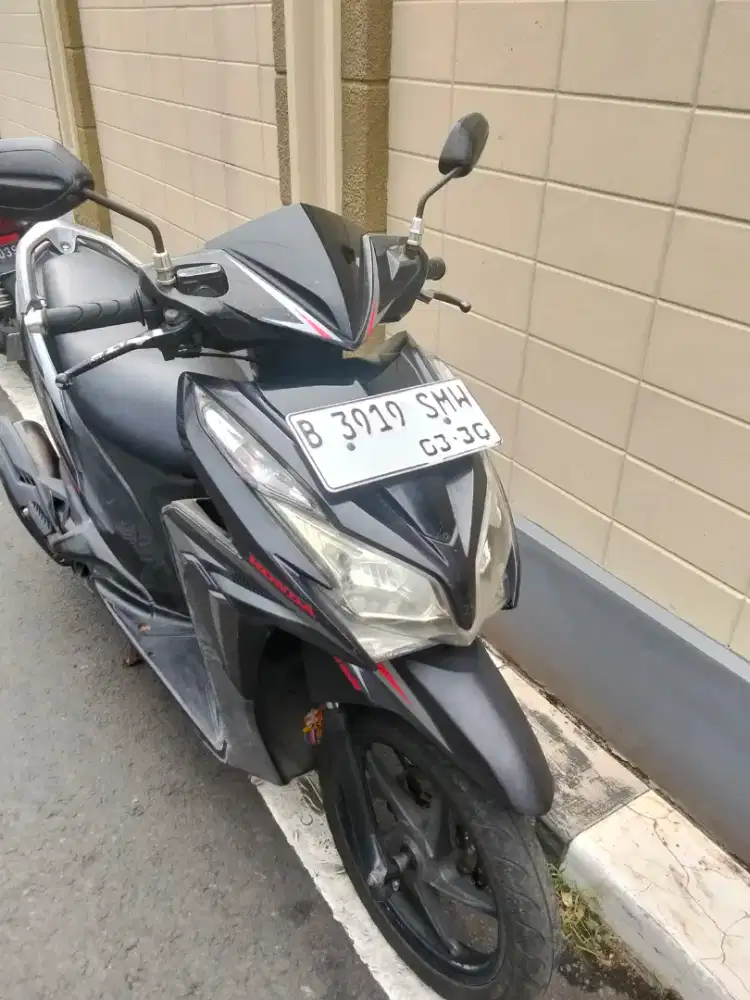 Honda Vario KZR 125.cc tahun 2014 surat surat komplit