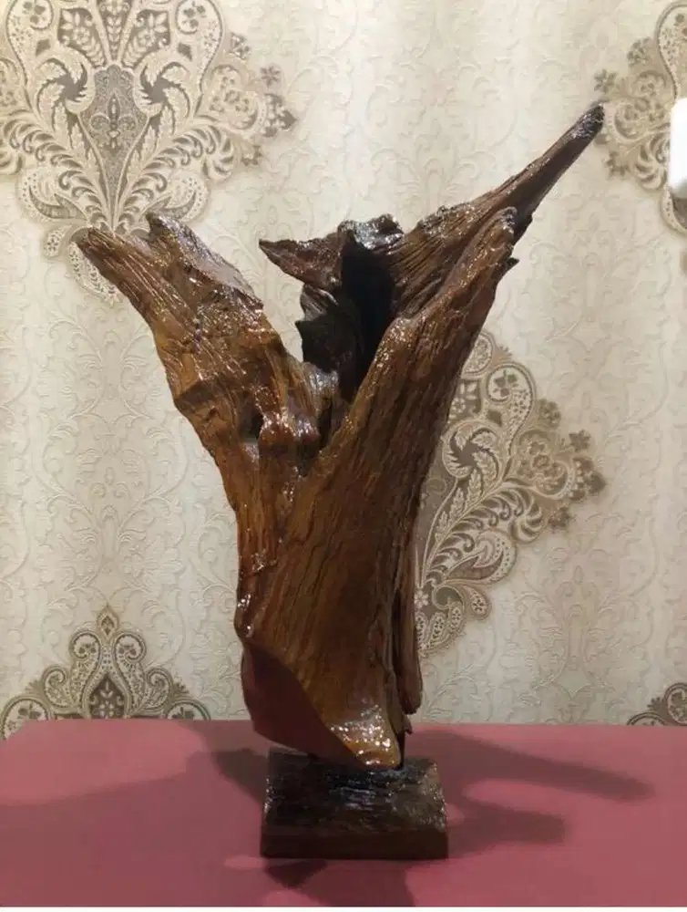 patung pajangan antik relief akar kayu jati finishing paint brush