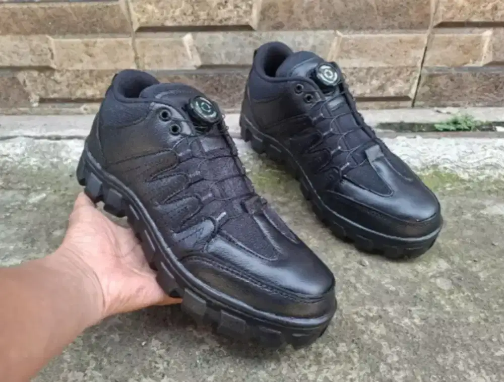 Aswild Sepatu Tali Putar Terbaru Hiking Semi Boots Hitam