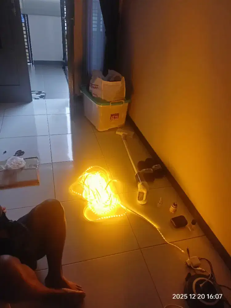 Lampu LED strip SMD warna kuning 20 meter