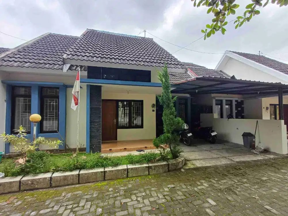Rumah dlm cluster jl. damai/jakal km 8