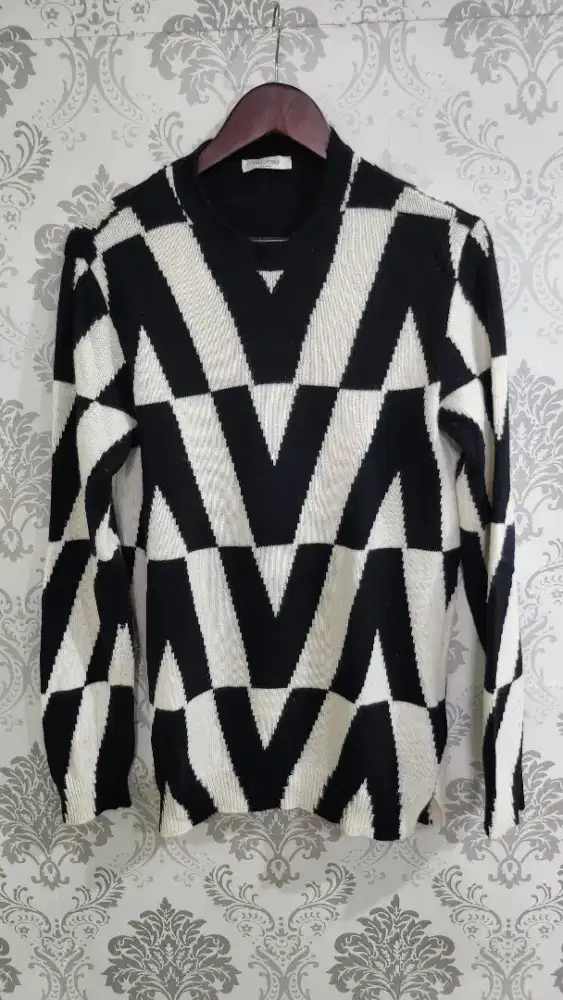 Sweater valentino