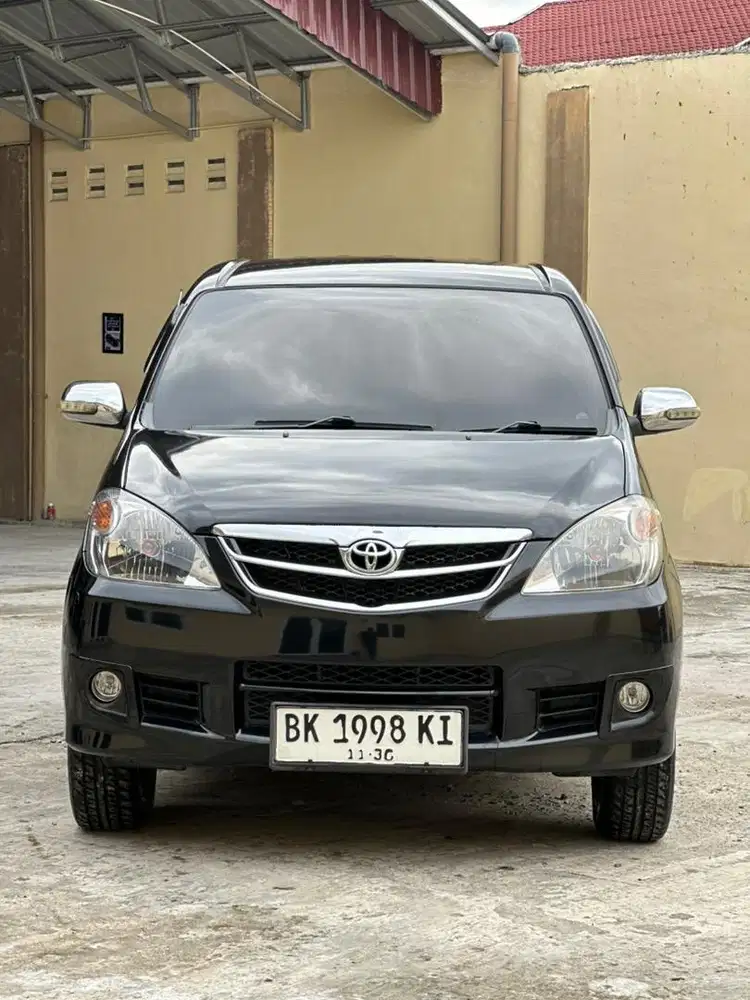 Toyota avanza 1.3 G manual 2010