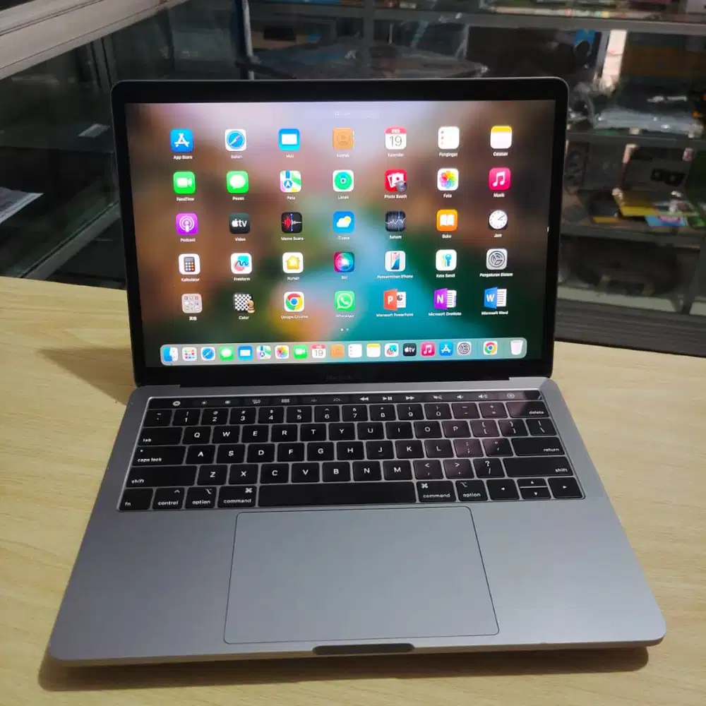 Apple Macbook Pro Retina Touchbar Ram 16gb SSD 512GB Grade A Mulus